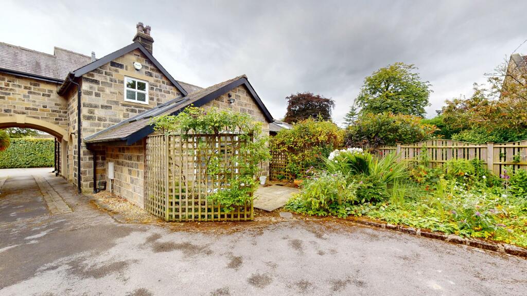 Manor-House-Cottage-08122024_152617