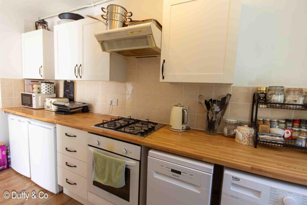 15BR25 (8 of 18).JPG