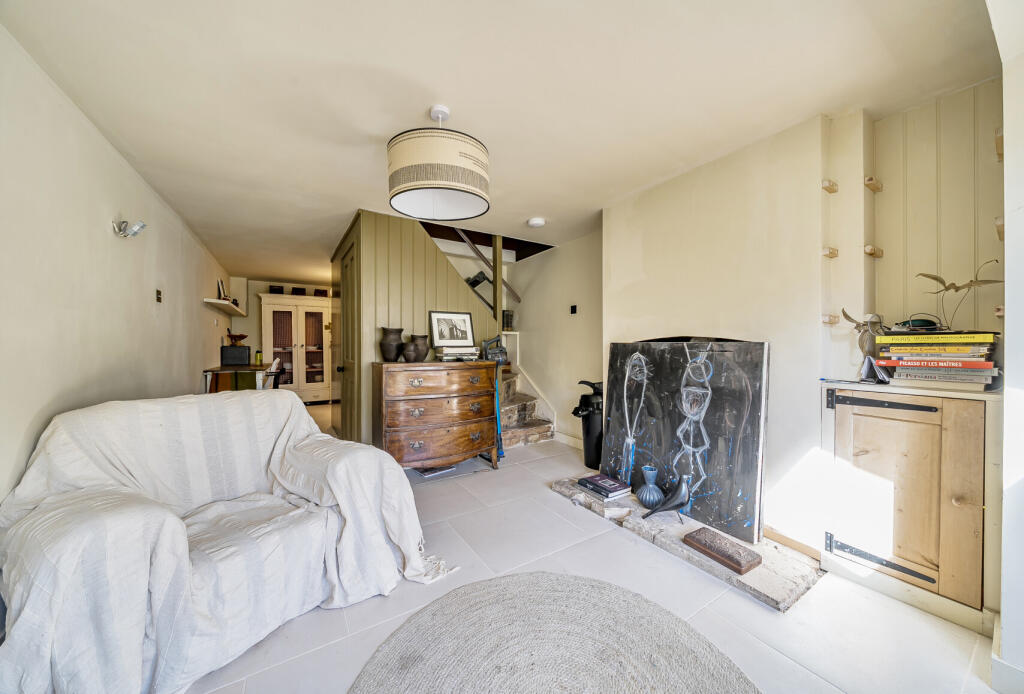 1341918-2-68af085...