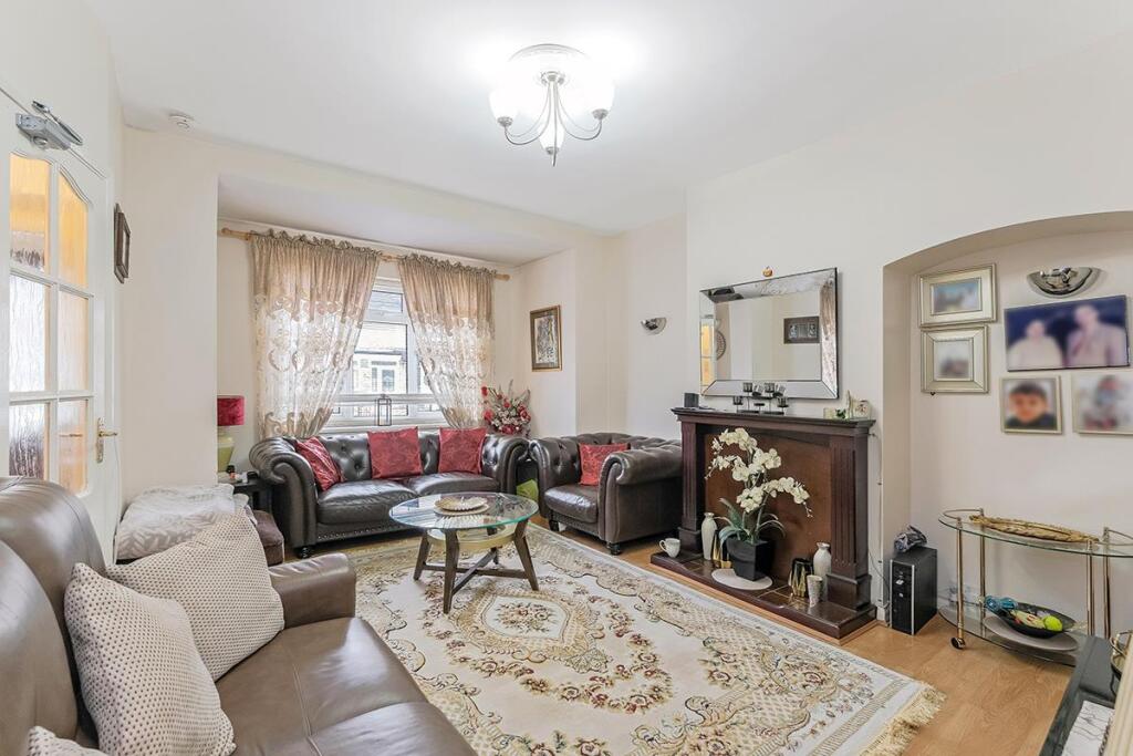 158 Bonham Road-7.jpg