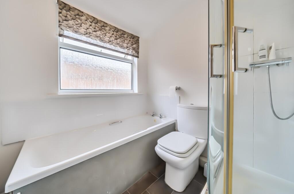 1374042-8-6904c2b15a18c