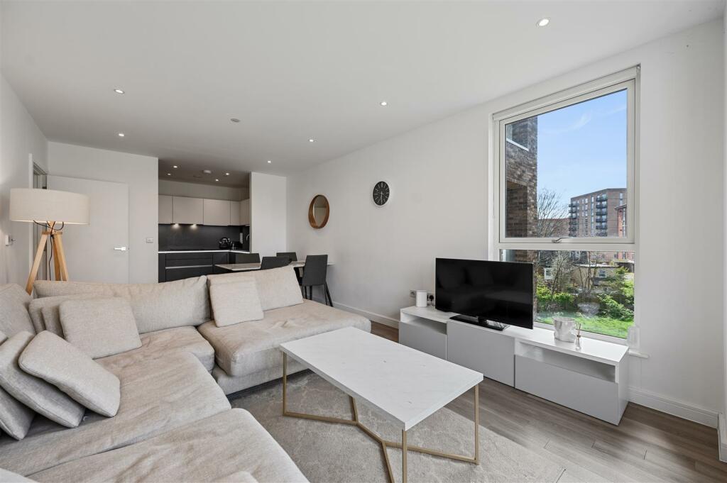 AR - Habington Road - ReceptionC3.jpg