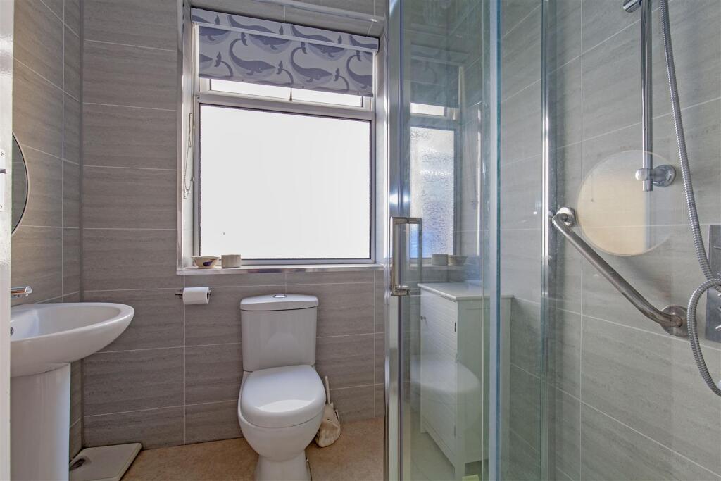 Shower Room-1.jpg