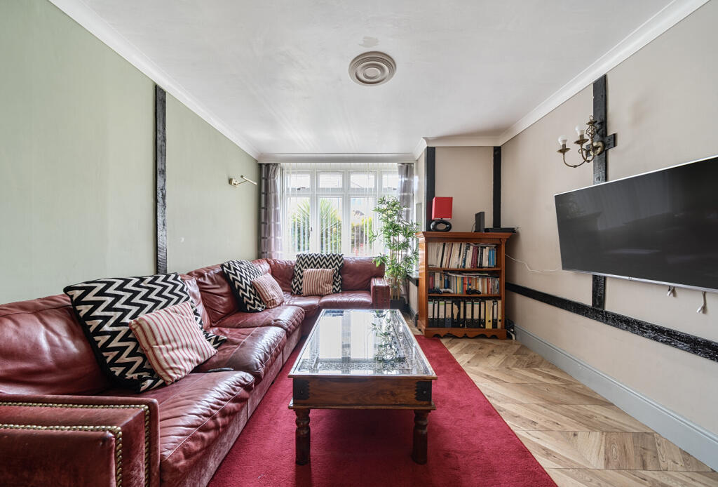 1304047-9-683ef55...