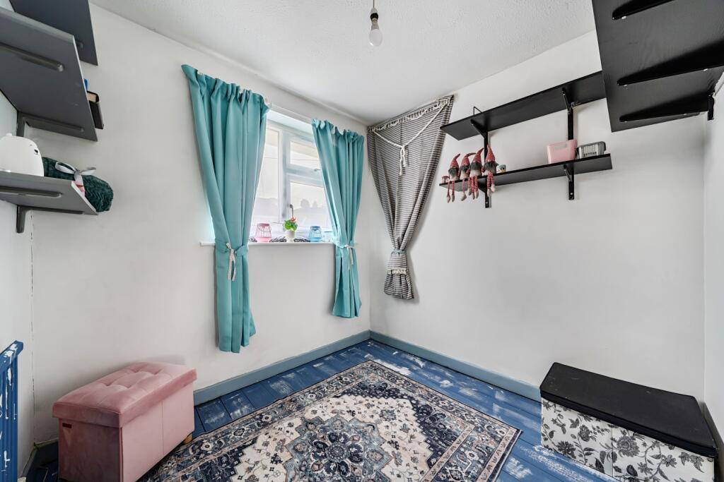 CWRT PENTWYN BEDROOM 3 (2)