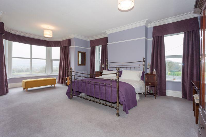 BEDROOM 1 FRONT