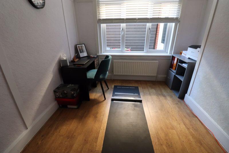 OFFICE/STUDY ROOM