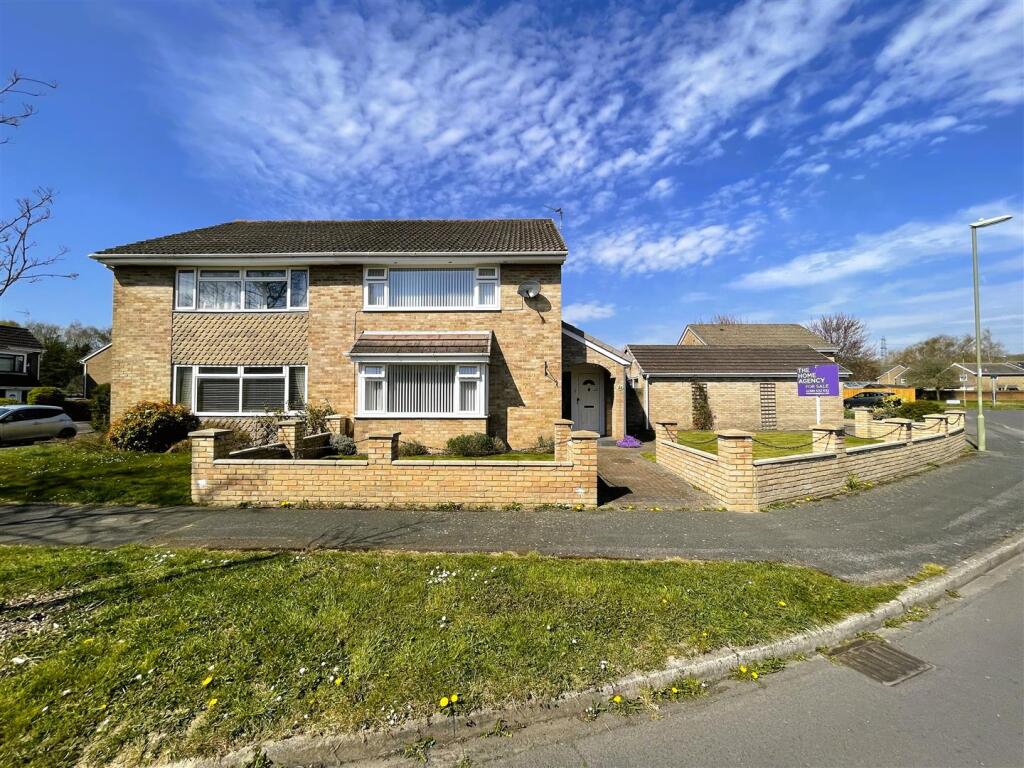 6 Royston Avenue front .jpg