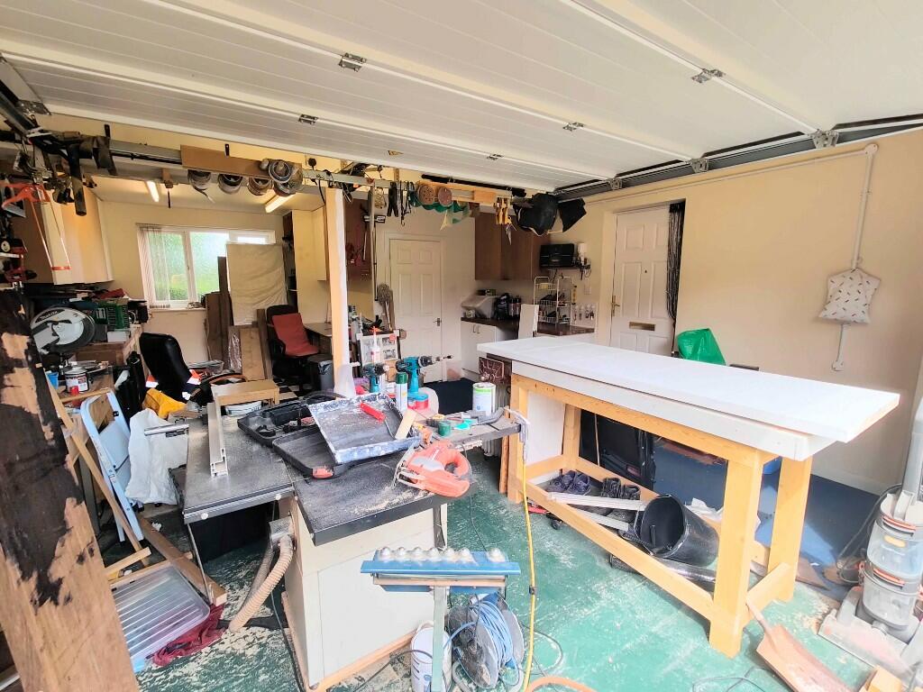 Workshop/Garage