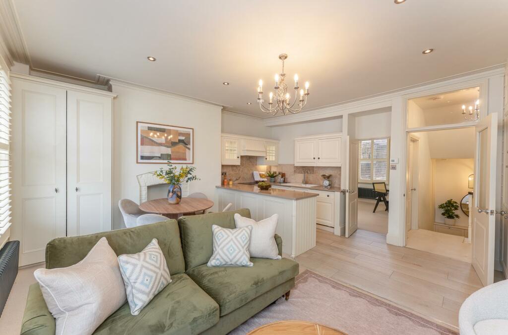 Reception room 3 - Regents Park Road .jpg