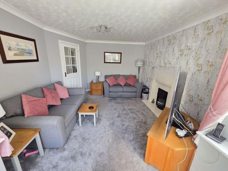 Lounge Additional Image