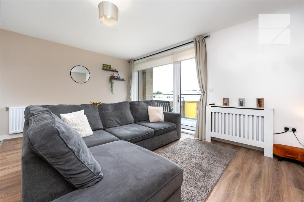 Flat 56, Furrow House_0001.jpg