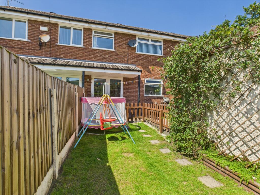 CAM03729G0-PR0092-STILL012