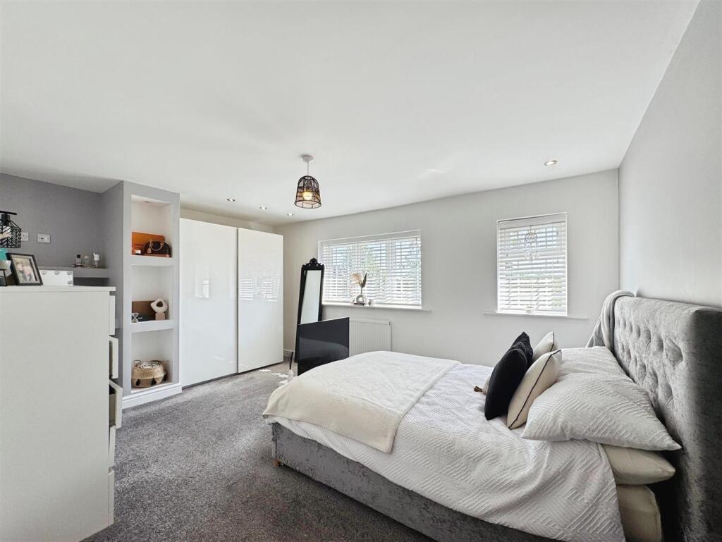 9305c16f--45C5-B8BE-24B3D497F548-19486-00000A08834