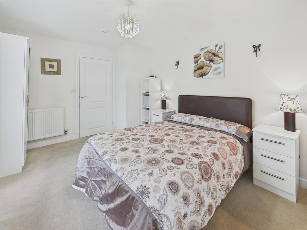 CAM04273G0-PR0223...