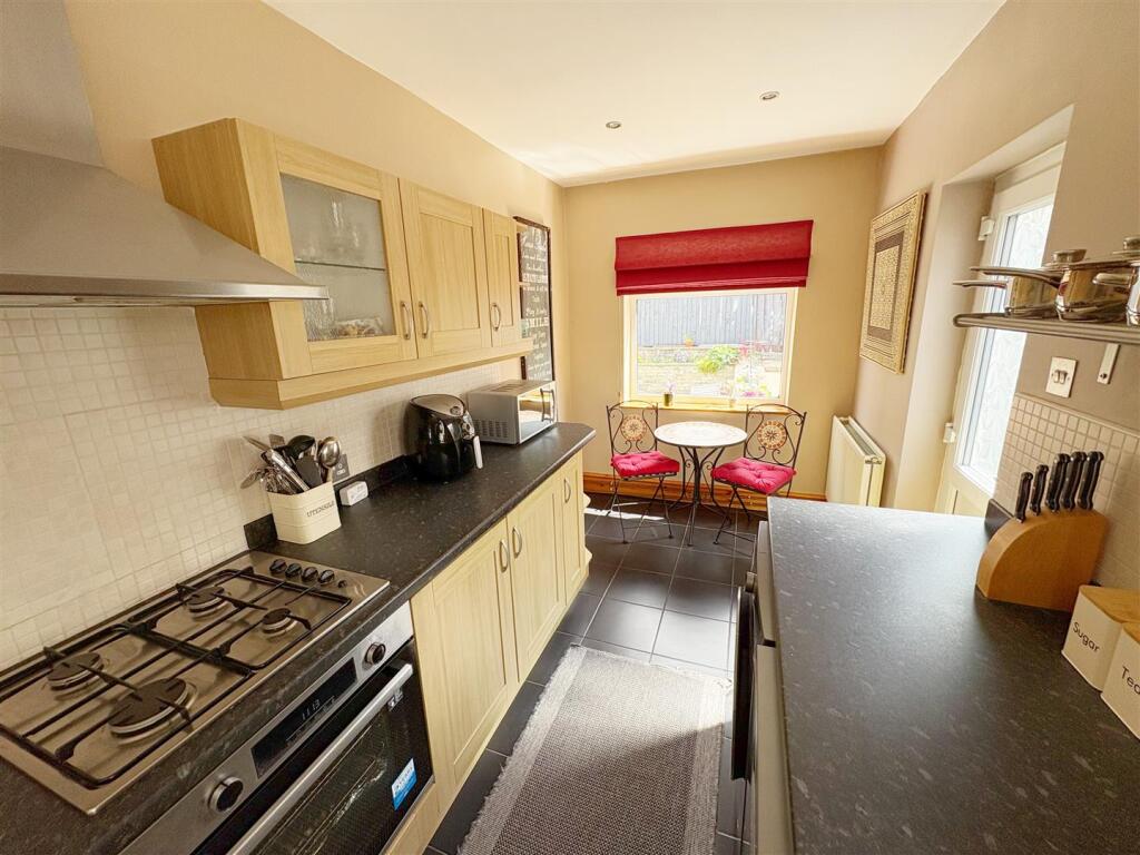 Kitchen_Breakfast room (1).jpg