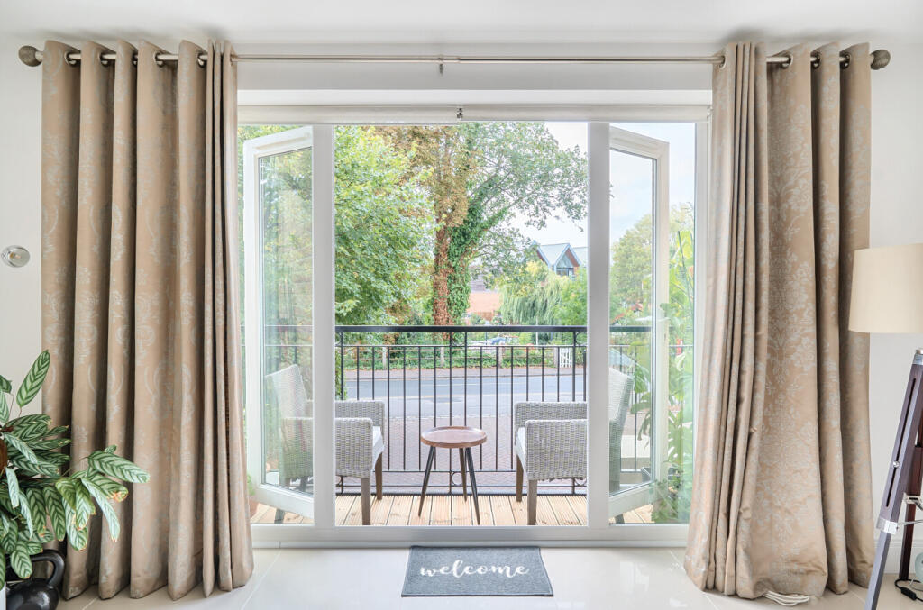 1342553-7-68a48a0...