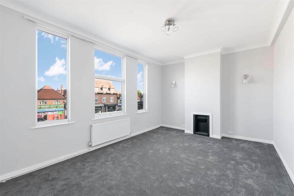 LONDON ROAD,520A-7.jpg