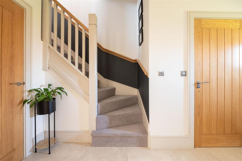 23 Saxon End, Pirton-02.jpg