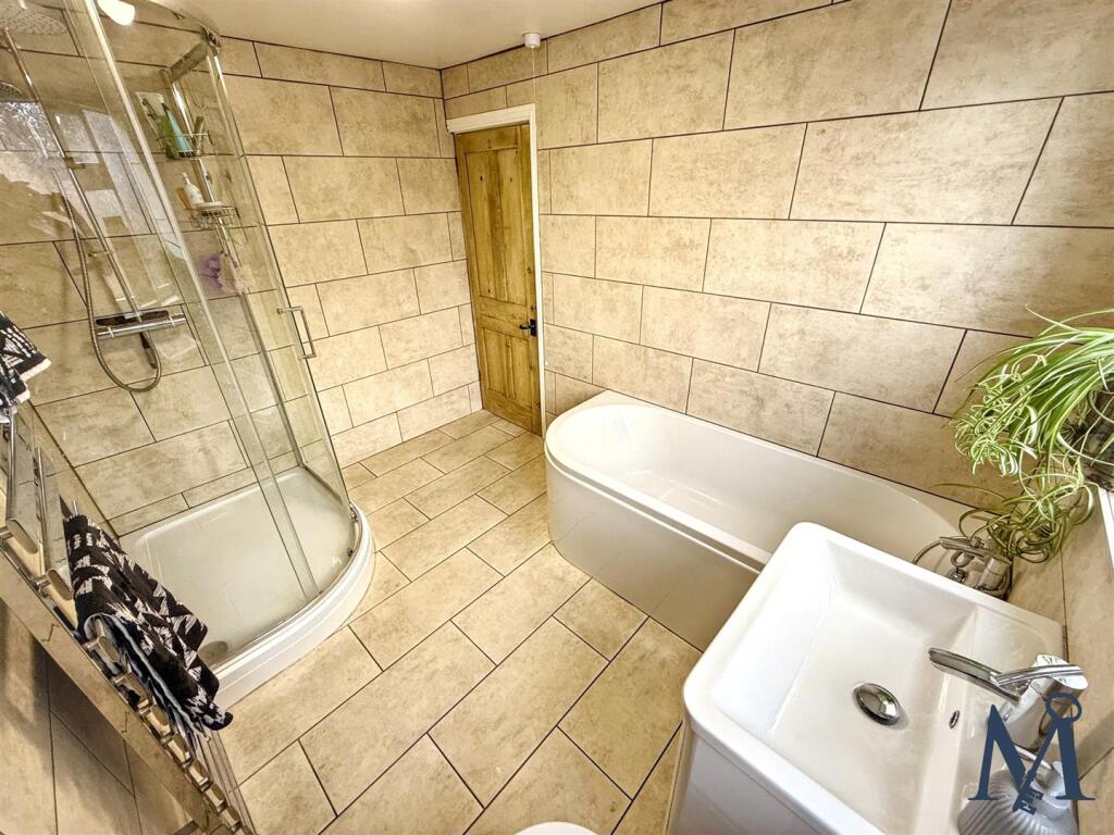 Downstairs Bathroom