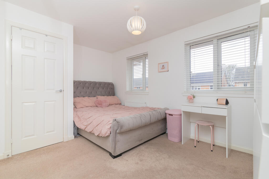 109 ivy gardens Paisley PA1 2BT L-2