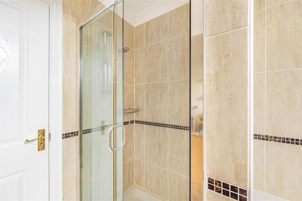 Ensuite Shower
