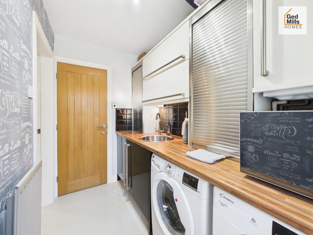 CAM04261G0-PR0086...