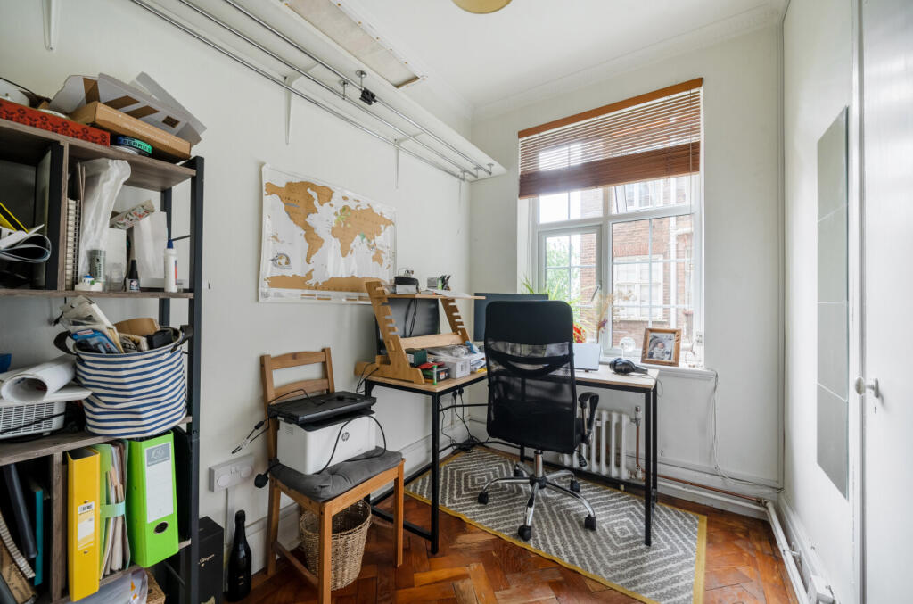 1302097-5-6839ceb...