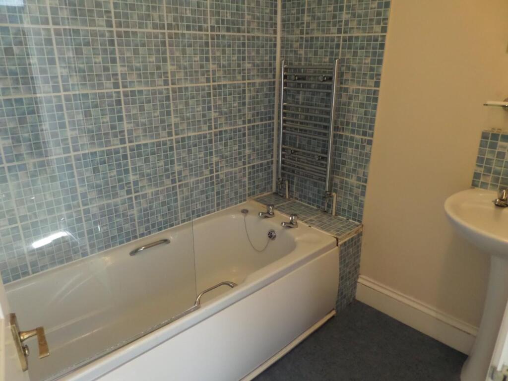 Bathroom.JPG