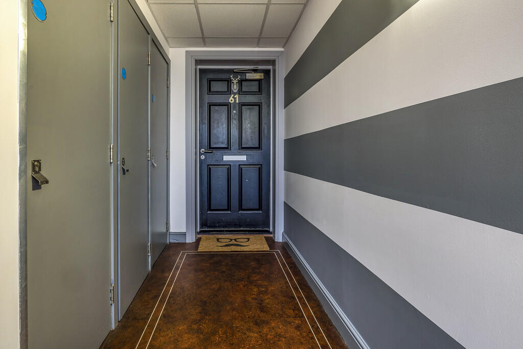 19-print-166 Quee...