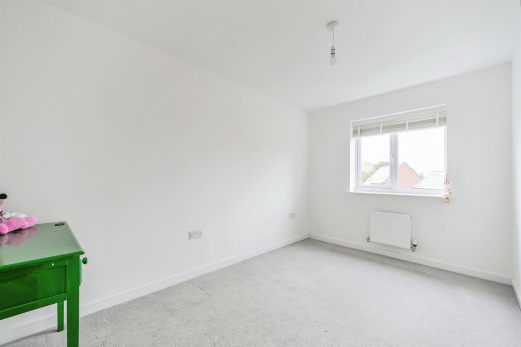 Bedroom: