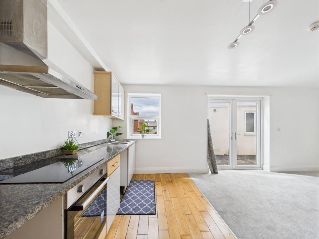 Kitchen/Living Area