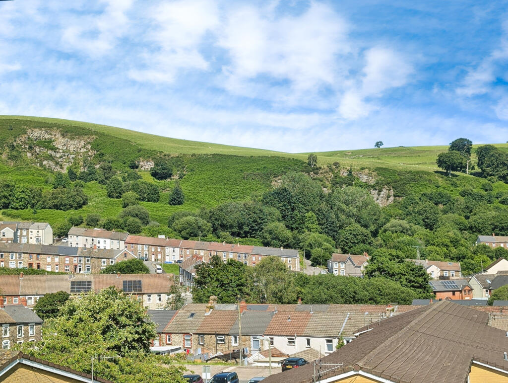 281d88e2-PXL_20250630_145412462