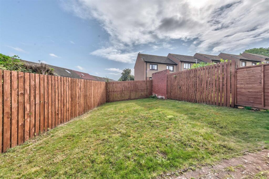 357F Charleston Drive Dundee-9.JPG