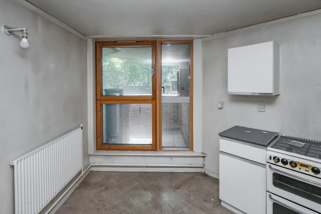 11 Whistler Walk, World's End Estate, Chelsea, London, SW10 0EP