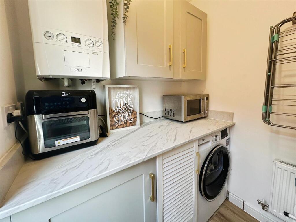 db9c36cc--4064-AC66-2E64E19803EF-15878-00000575CAB