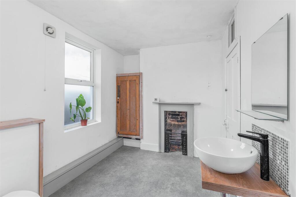 68 Broughton Road, Banbury-23.jpg