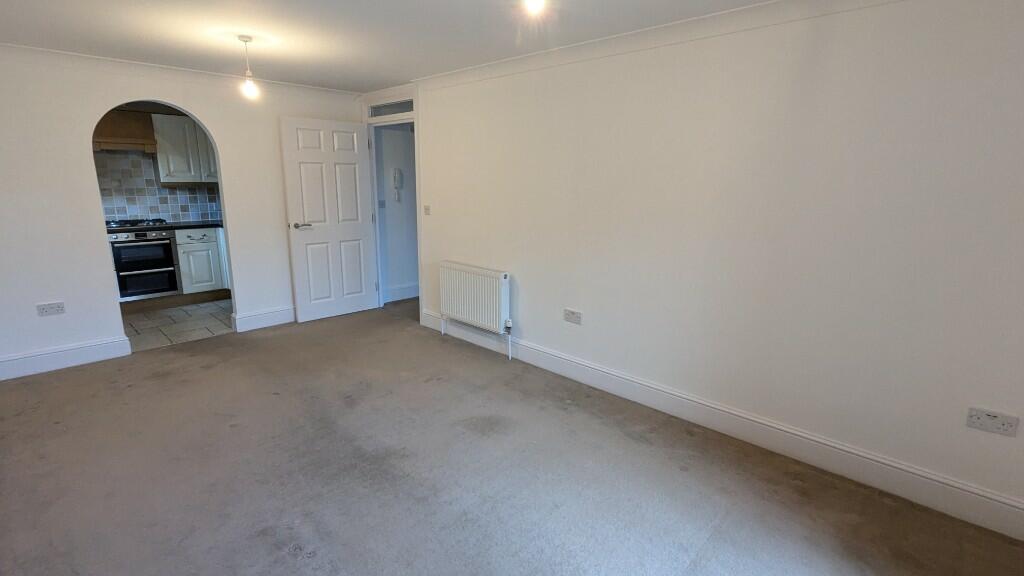 Lounge - 5.4 x 3.1 (