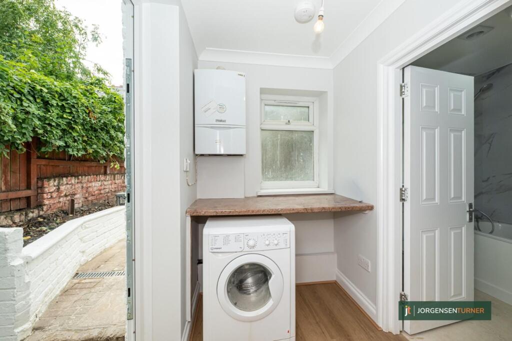 Birkbeck Avenue 28A-005 LR - JT.jpg