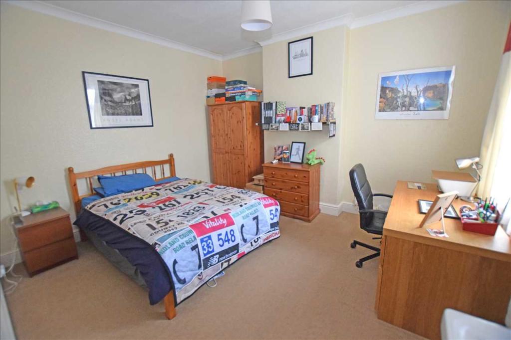 MIDDLE BEDROOM NO. 3