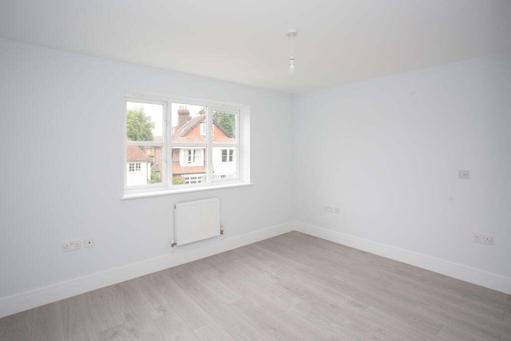 14 Avenue rd 6.jpg