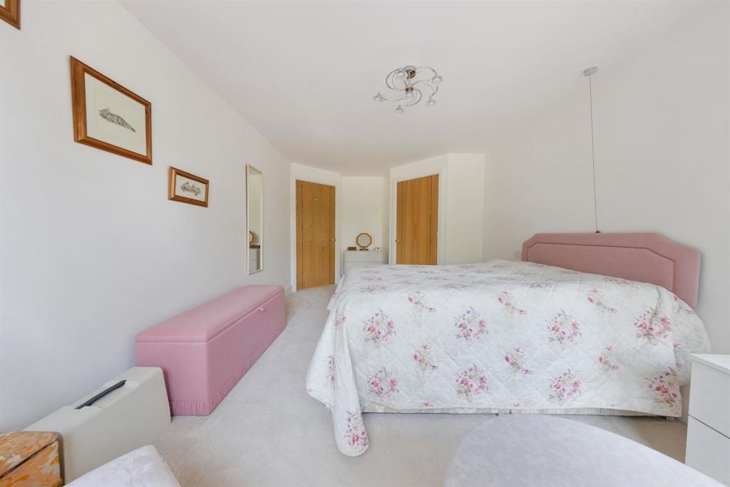 7735b121-2968-4dc8-8879-5f21f540214bPFMCS - 25 Kin