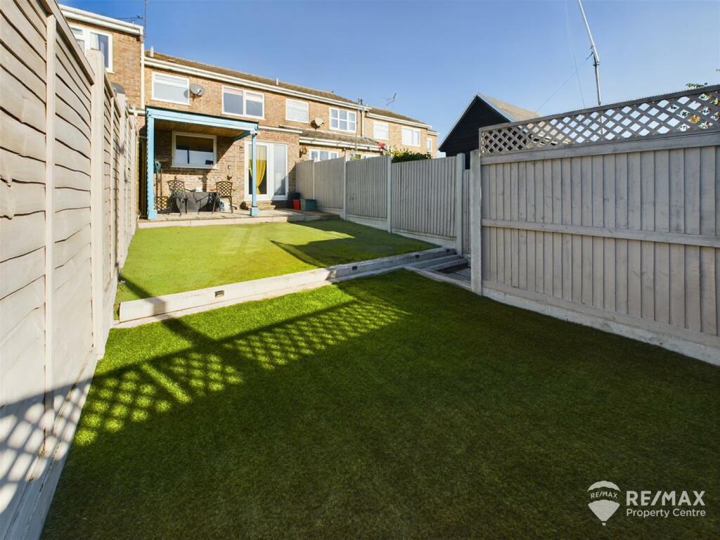 Rear Garden 2.jpg