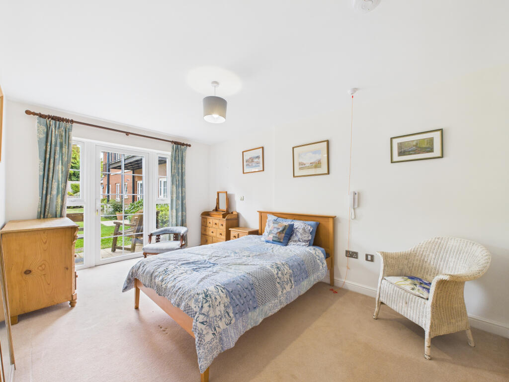 CAM02909G0-PR0473-STILL016