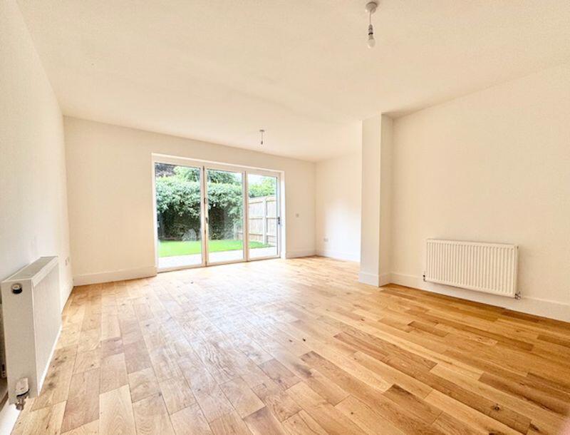 Dining and lounge area