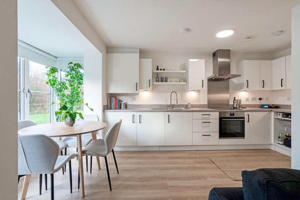 84428_7 Saunders ...