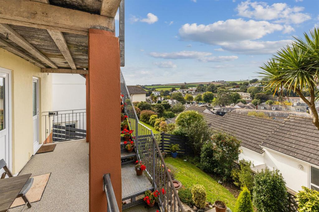 A05 - 64 Vincents Road, Kingsbridge - 251001.jpg