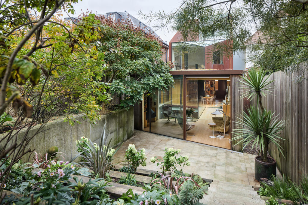 237166 - DGLA0048.jpg