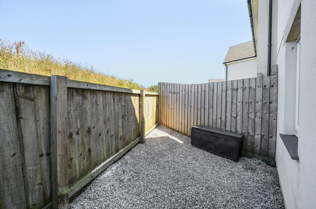 1320587-17-687104...