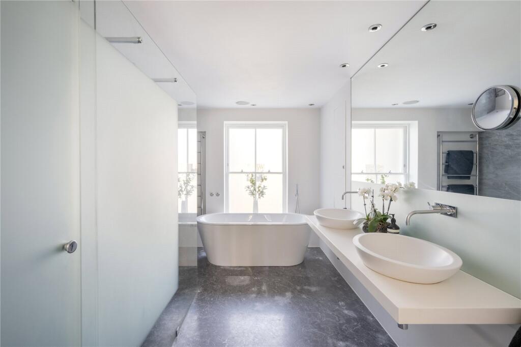 Principal Ensuite